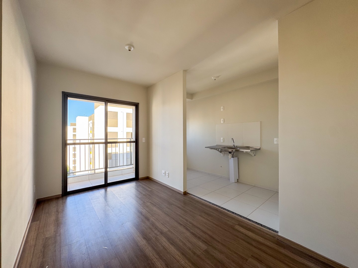 Apartamento para alugar em Industrias Leves, Londrina — Portal Chave Fácil
