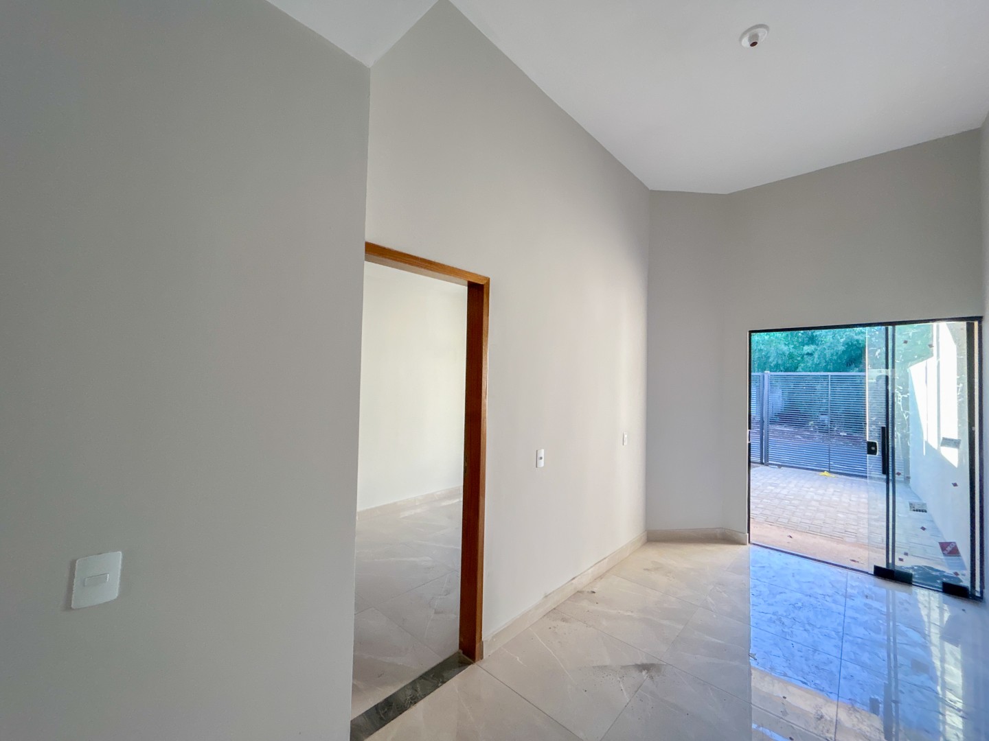 Casa Residencial para venda no Cinco Conjuntos em Londrina com 69m² por R$ 295.000
