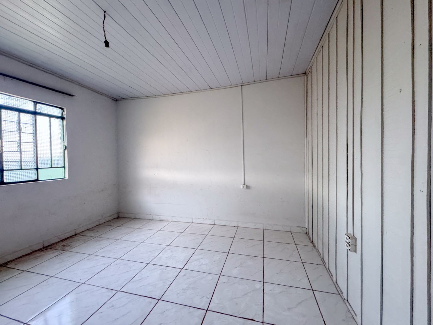Casa Residencial para locação no bairro Jardim Tabapua de Londrina - Foto 11