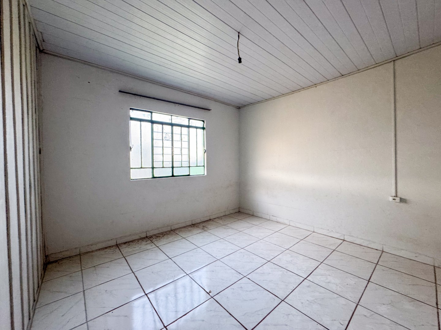 Casa Residencial para locação no bairro Jardim Tabapua de Londrina - Foto 12