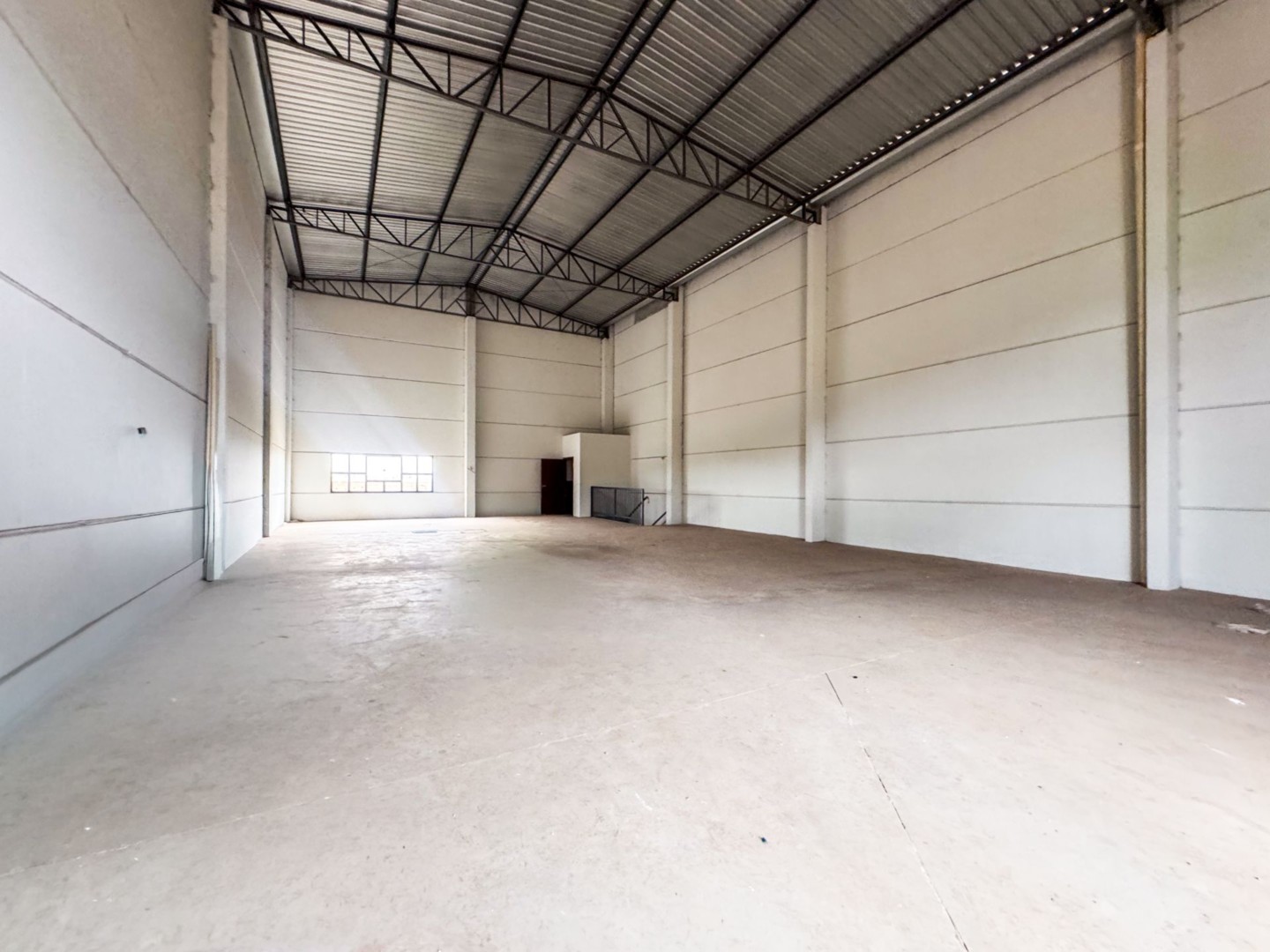 Barracão/Galpão para alugar em Portal De Versalhes, Londrina — Portal Chave Fácil