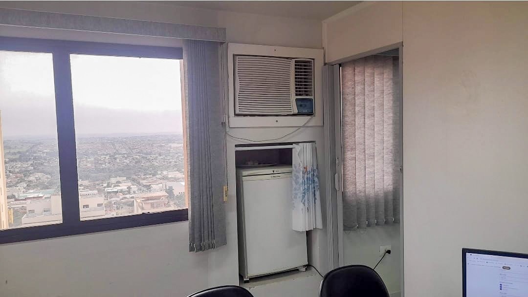 Sala para venda no bairro Centro de Londrina - Foto 7