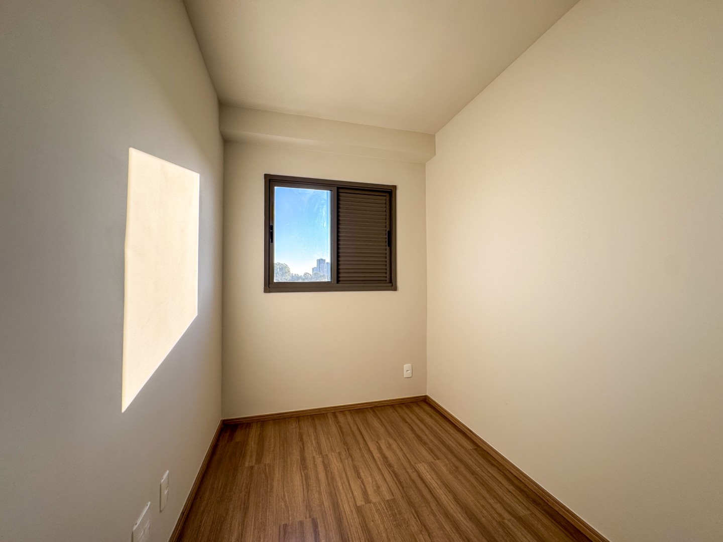 Apartamento para locação no bairro Aurora de Londrina - Foto 14