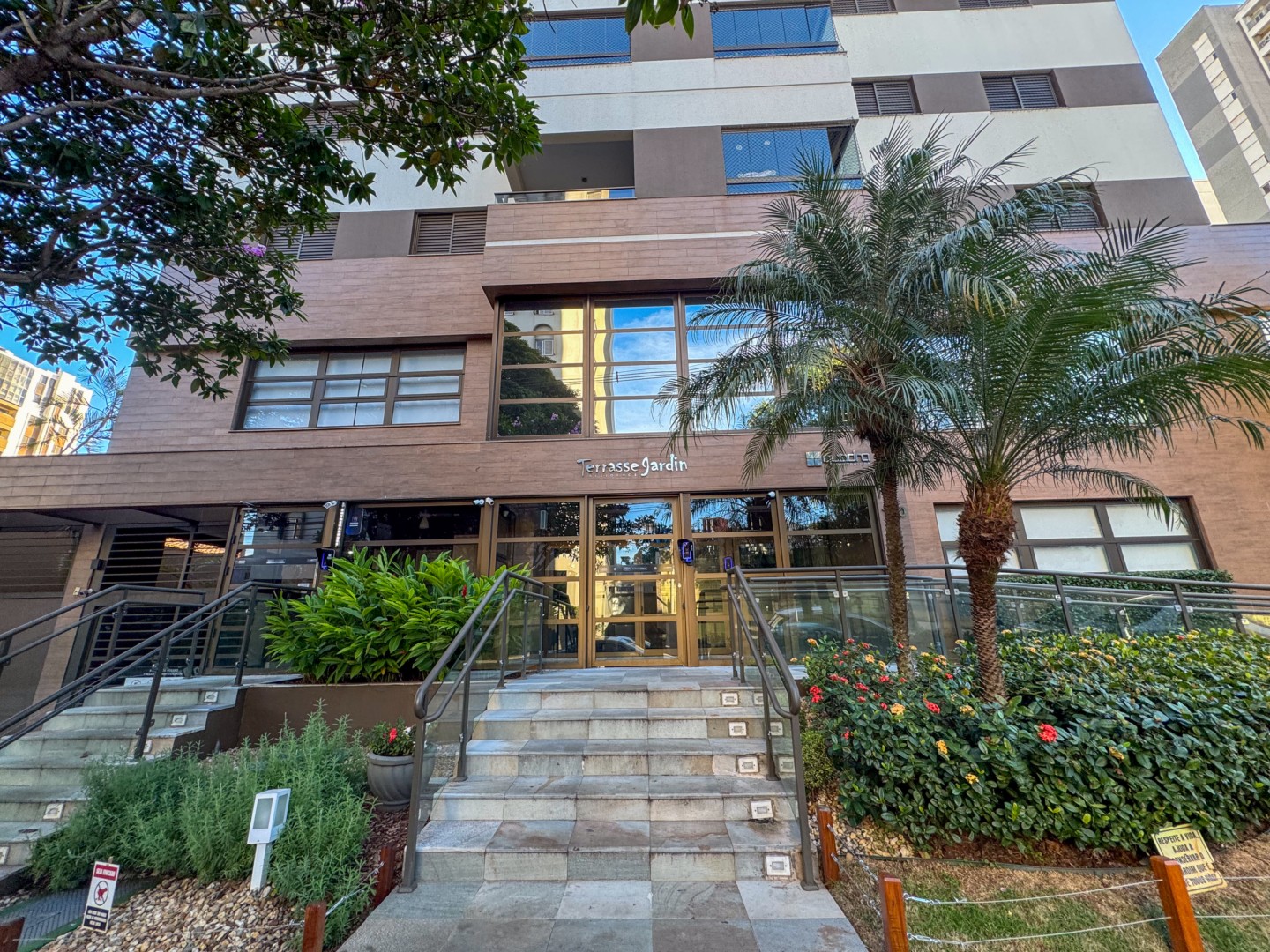 Apartamento para locacao no Centro em Londrina com 115,39m² por R$ 2.750,00 - Foto 1