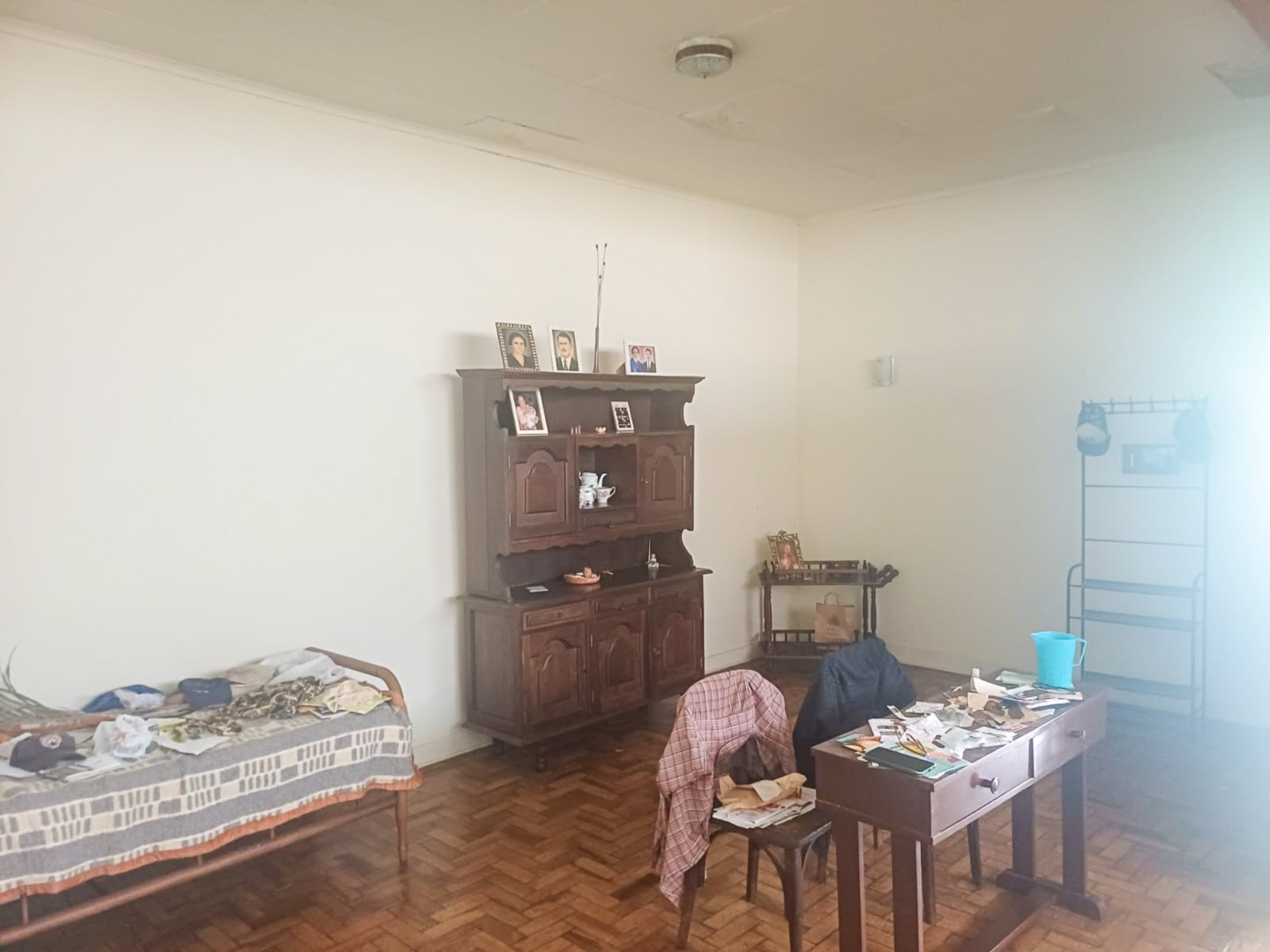 Casa Residencial para venda no Chacaras Pietraroia em Londrina com 192m² por R$ 450.000