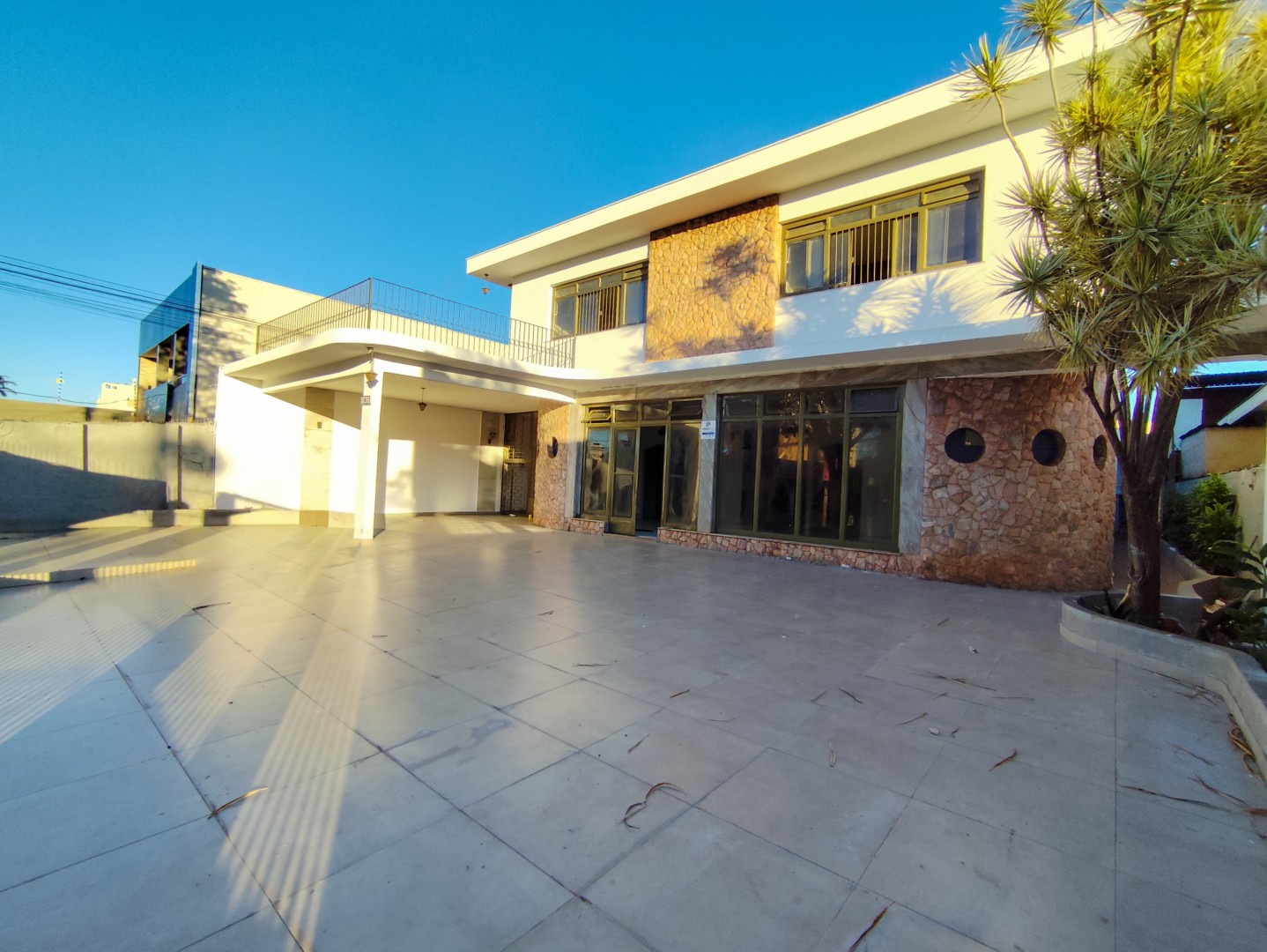 Casa Comercial para locação no bairro Vila Ipiranga de Londrina - Foto 4