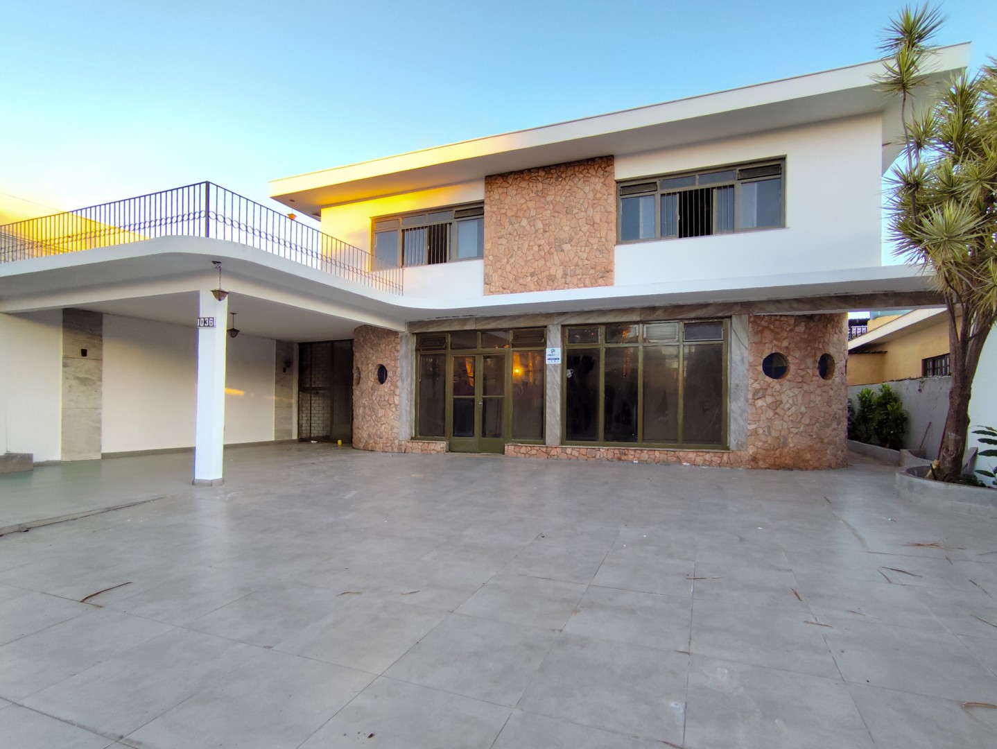 Casa Comercial para locacao no Vila Ipiranga em Londrina com 560m² por R$ 17.000 - Foto 2