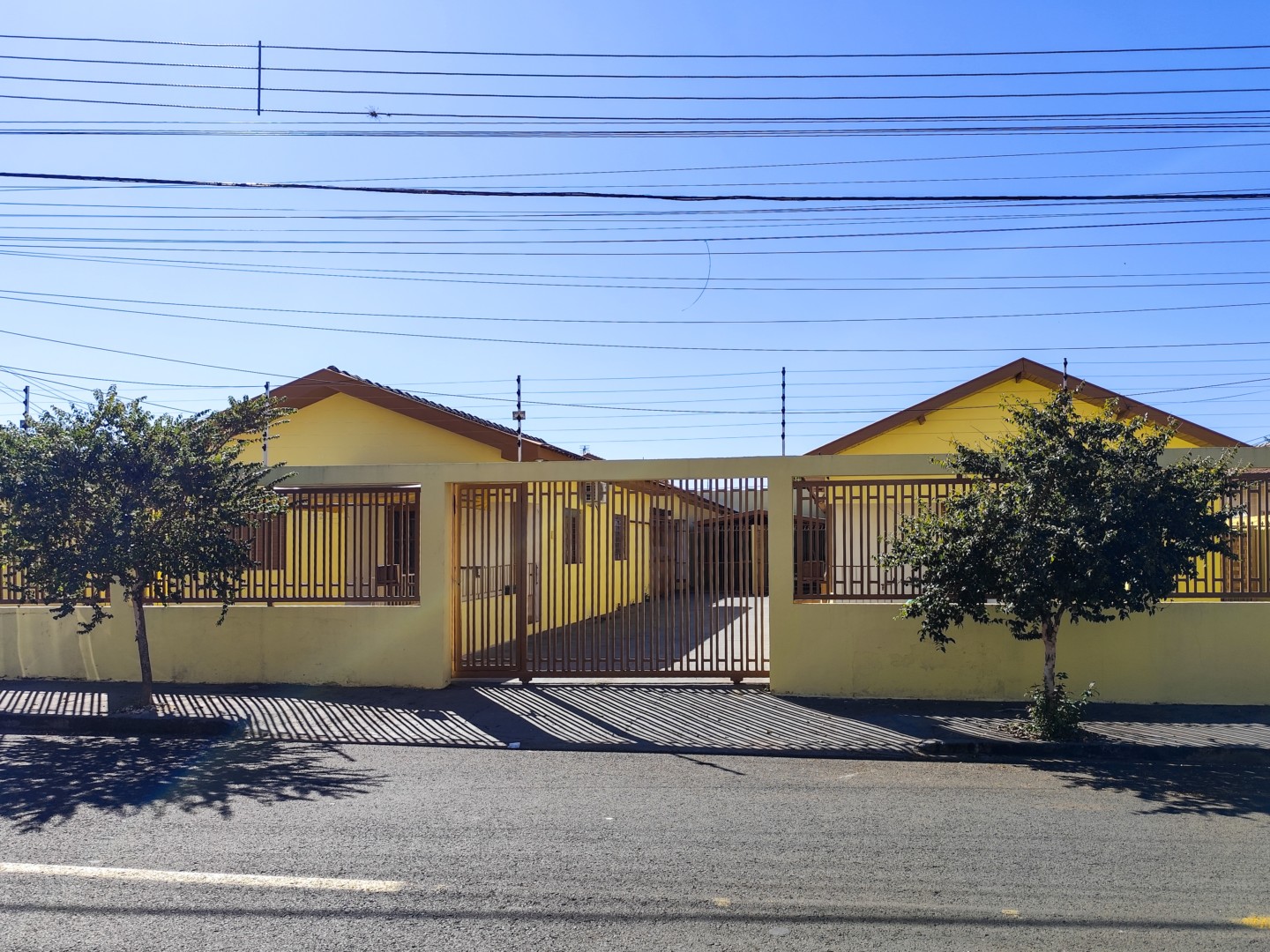 Casa para alugar em Antares, Londrina — Portal Chave Fácil