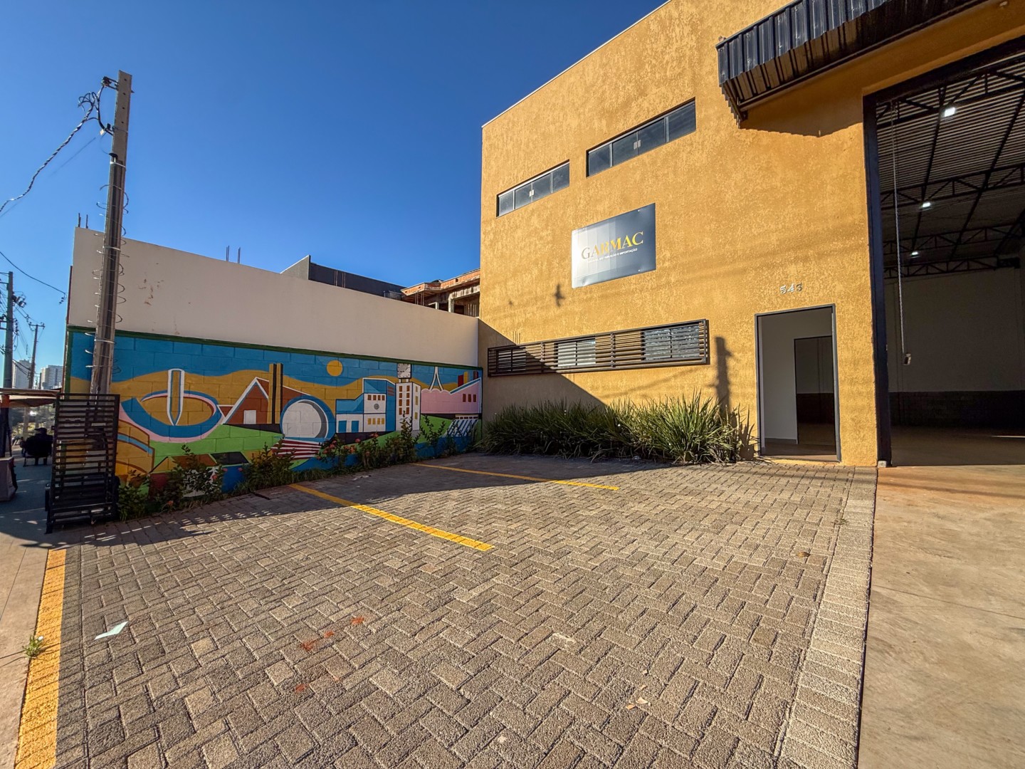 Barracão/Galpão para alugar em Portal De Versalhes, Londrina — Portal Chave Fácil