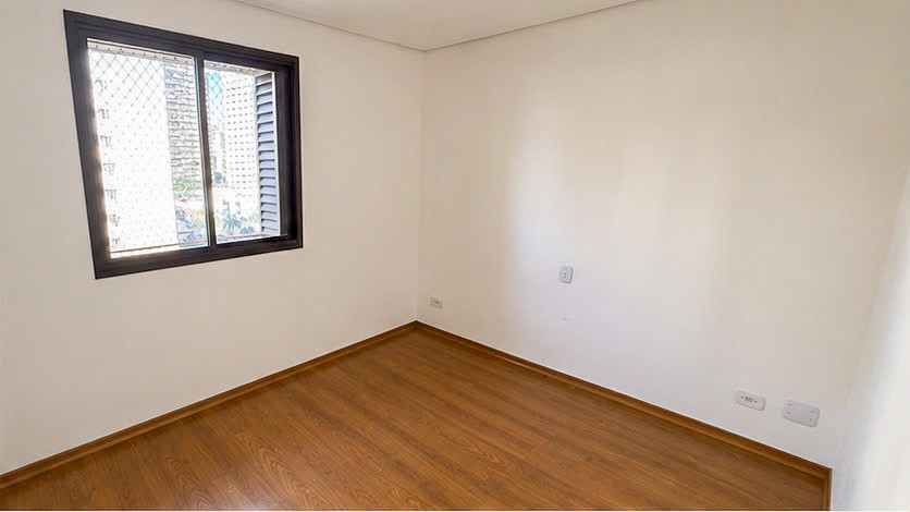 Apartamento para venda no Centro em Londrina com 121,86m² por R$ 450.000  - Foto 2