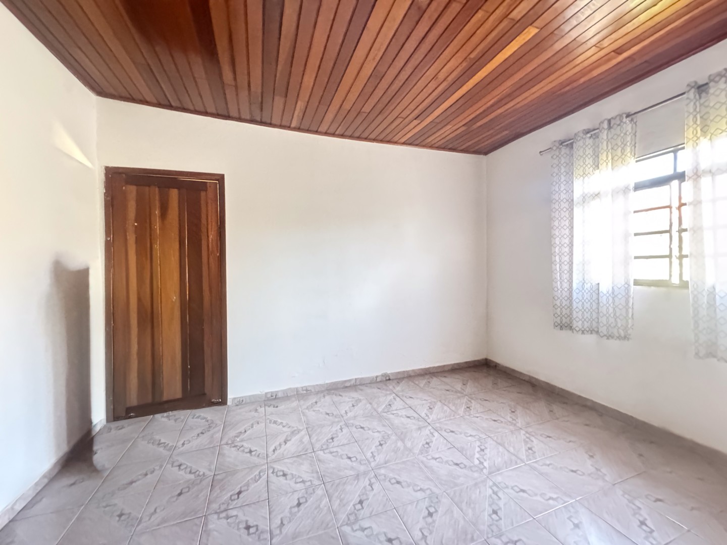 Casa Residencial para venda no bairro Giovani Lunardelli de Londrina - Foto 6
