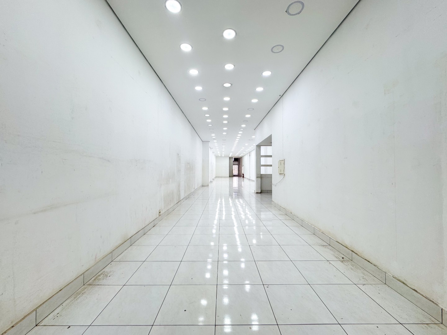 Salão-loja para locacao no Centro em Ibipora com 300m² por R$ 13.000,00 - Foto 3