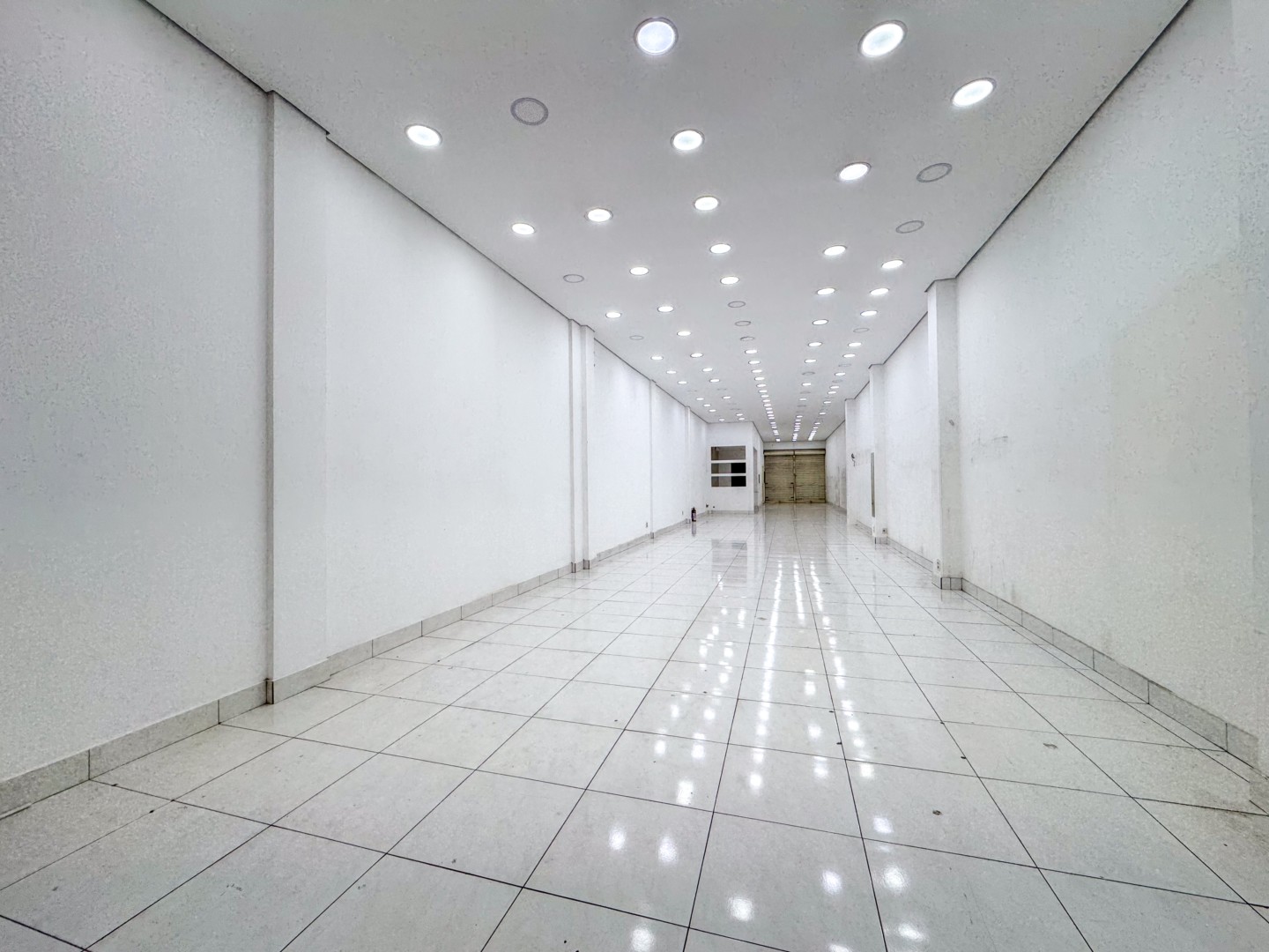Salão-loja para locacao no Centro em Ibipora com 300m² por R$ 13.000,00 - Foto 2