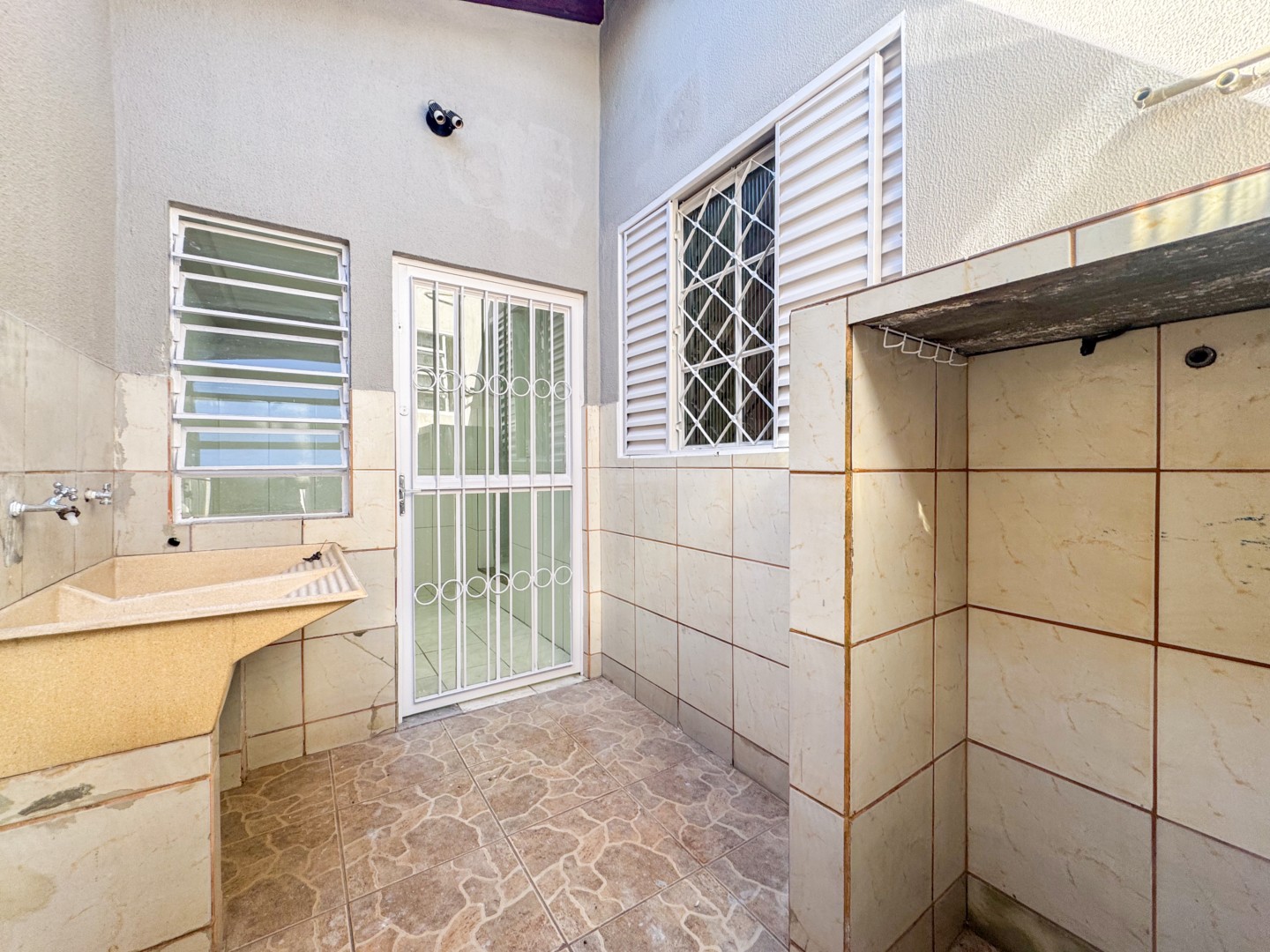 Casa Comercial para locação no bairro Ipanema de Londrina - Foto 32