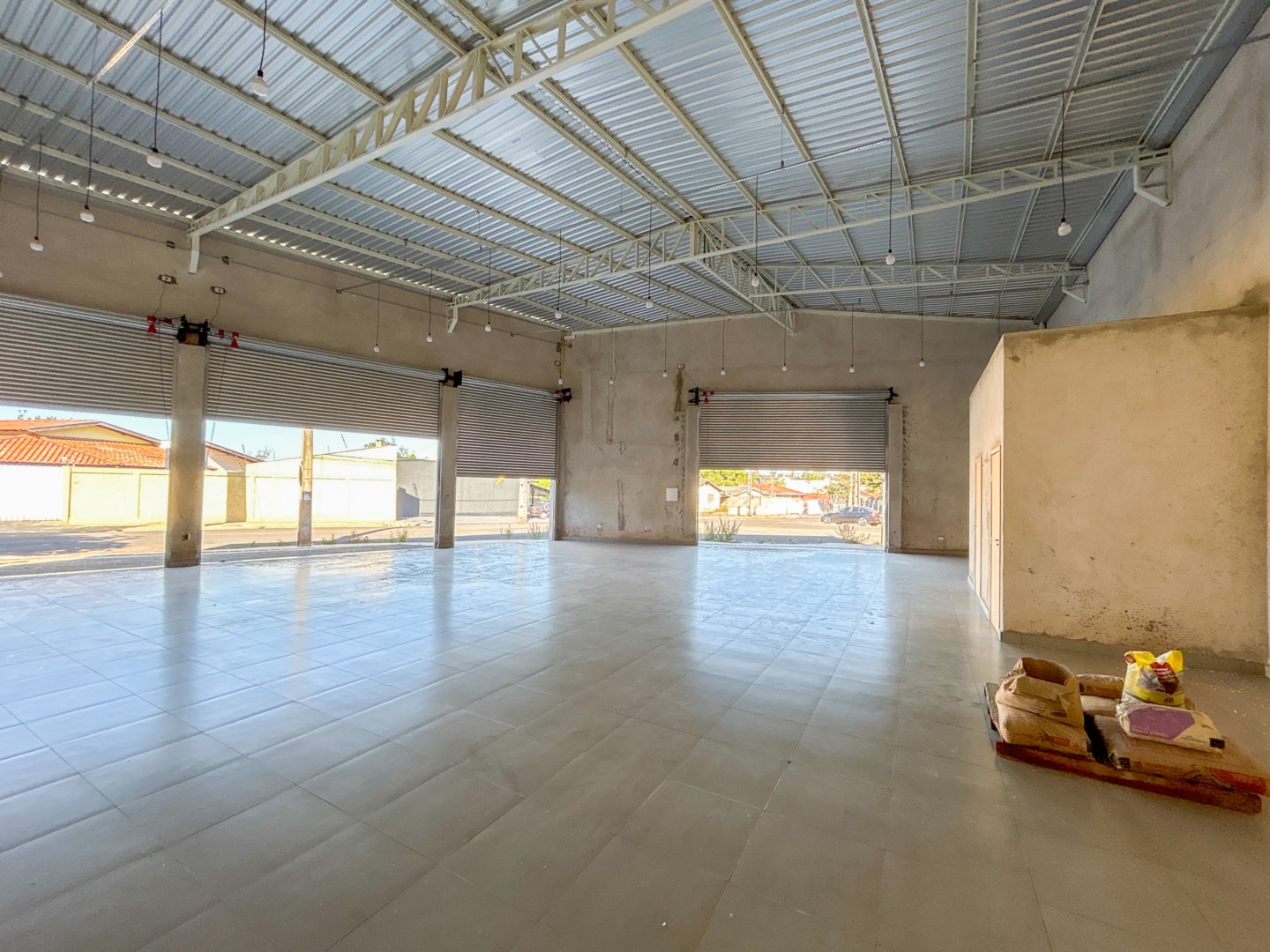 Salão-loja para locacao no Aeroporto em Londrina com 262,29m² por R$ 6.900 - Foto 3