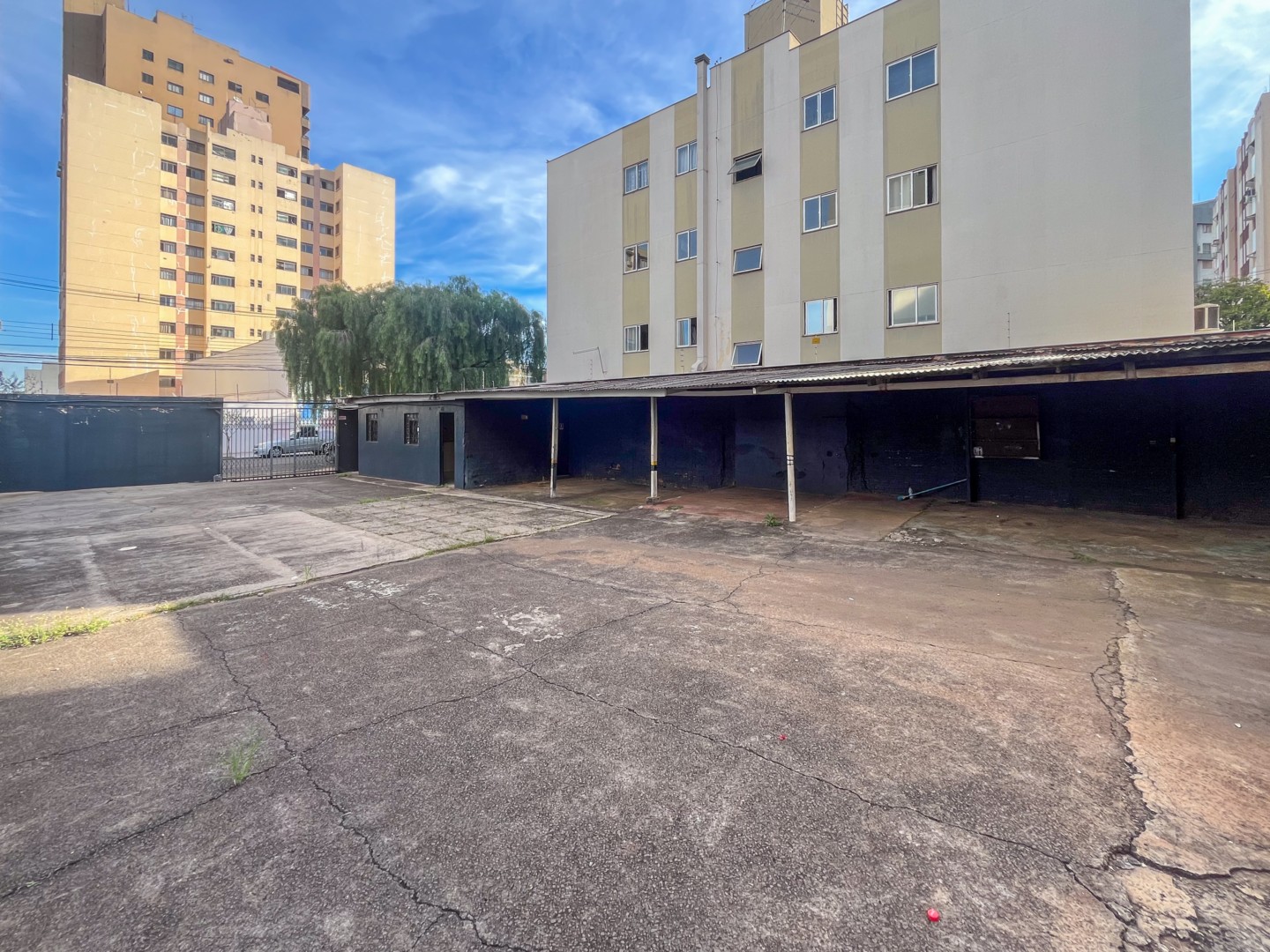 Terreno para locação no bairro Centro de Londrina - Foto 12