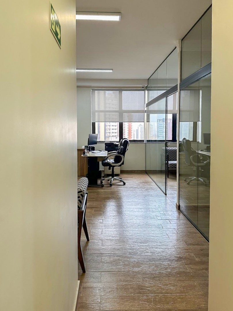 Sala para venda no bairro Centro de Londrina - Foto 14