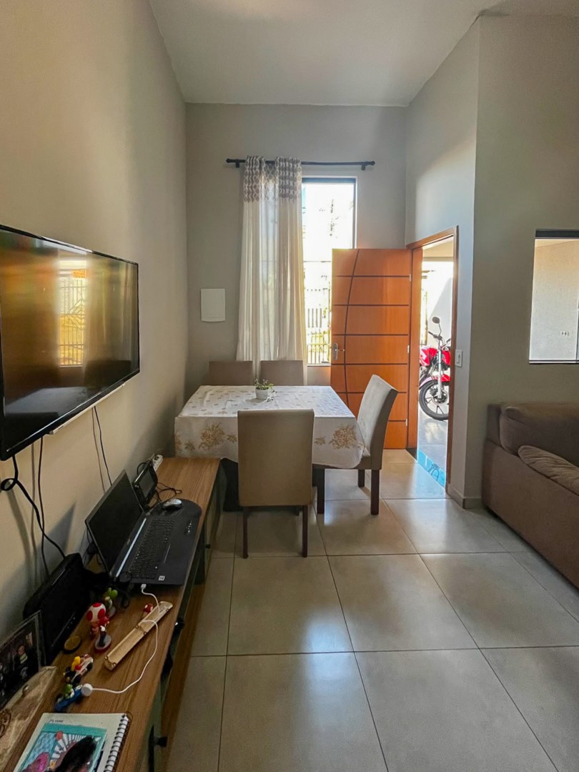 Casa Residencial para venda no Jose Garcia Molina em Londrina com 83m² por R$ 315.000