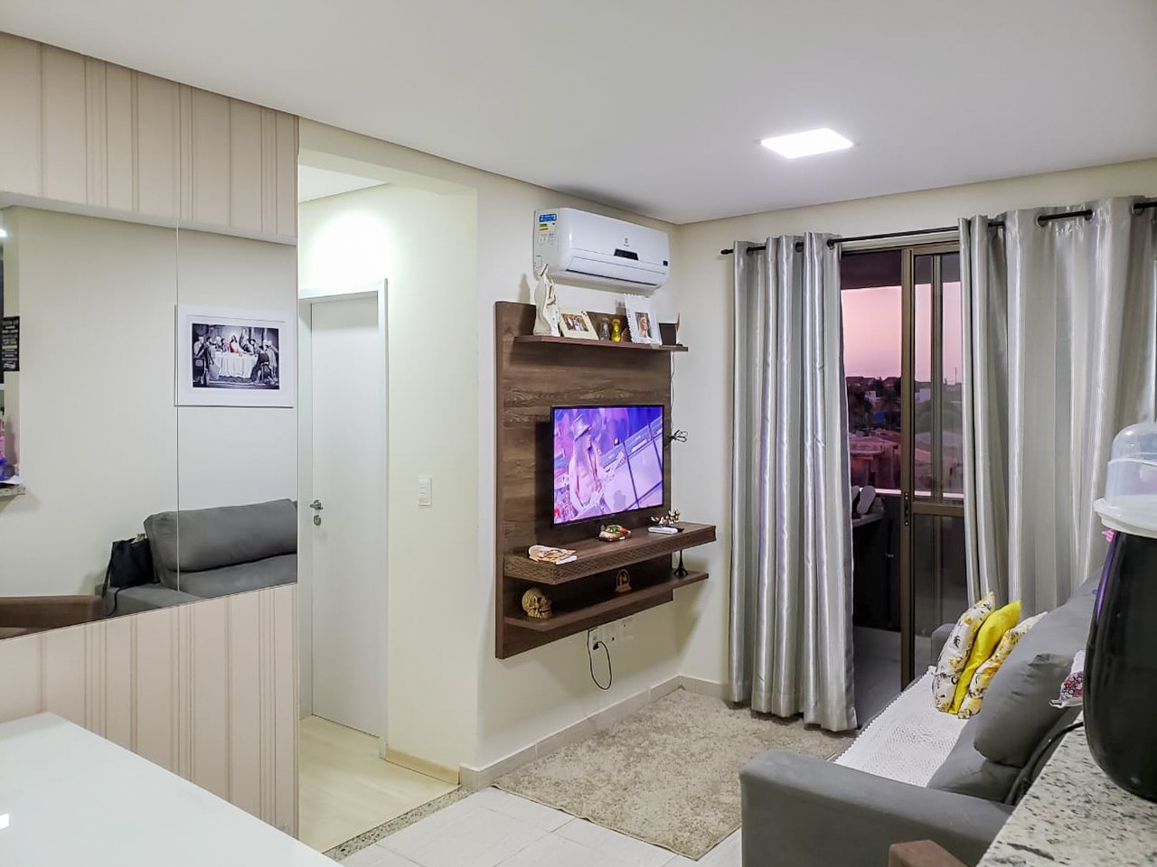 Apartamento para venda no Jardim dos Estados em Londrina com 47m² por R$ 265.000