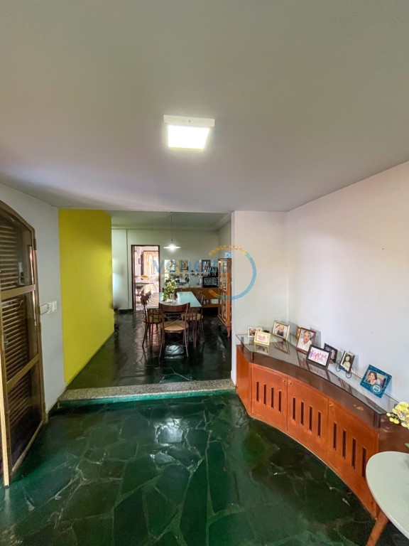 Casa Residencial para venda no Champagnat em Londrina com 300m² por R$
                                                                                                                                                1.250.000,00                                                                                                                                        