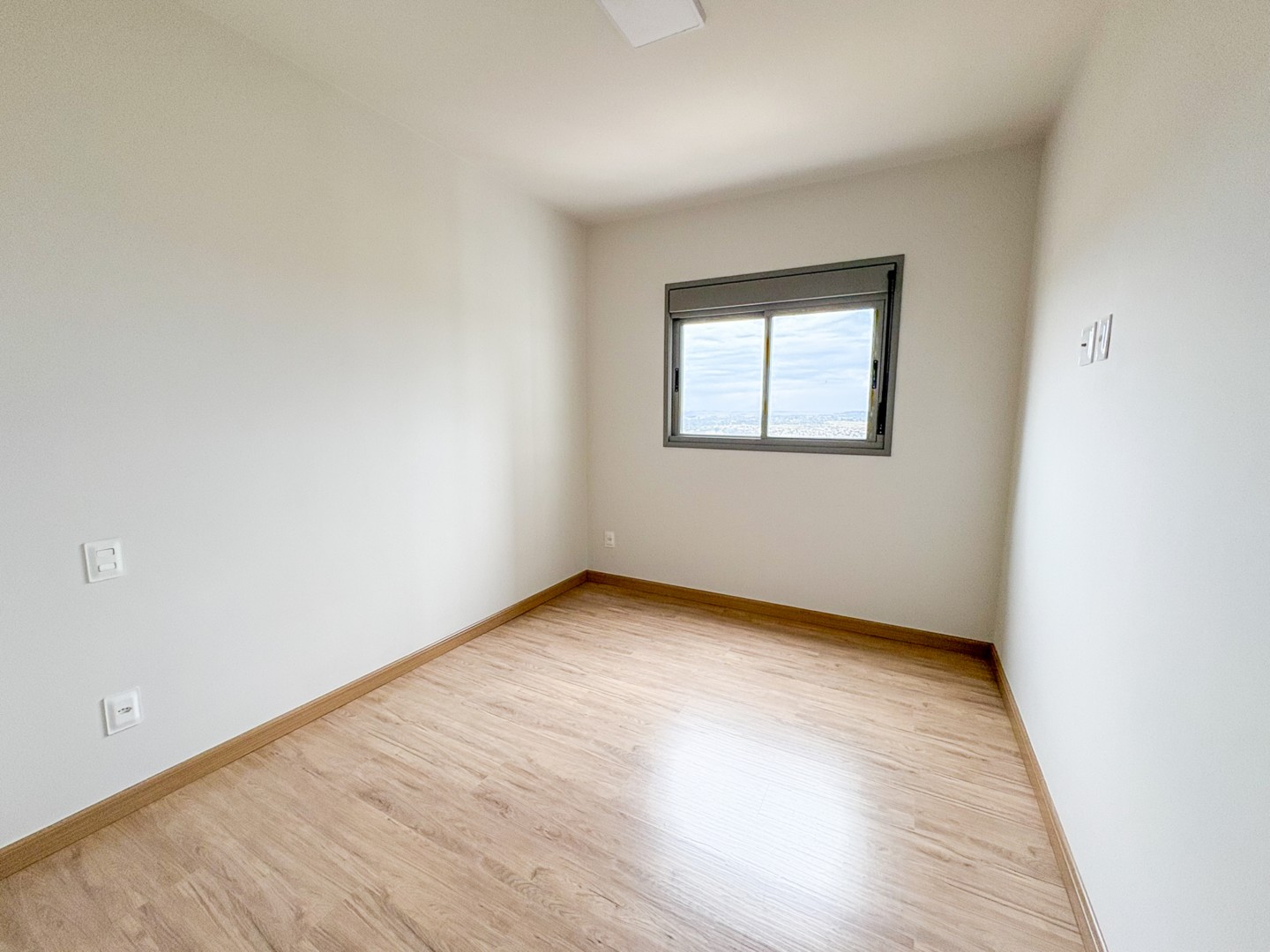Apartamento para locação no bairro Gleba Palhano de Londrina - Foto 11