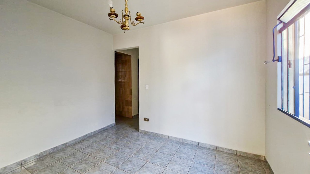 Casa Residencial para locação no bairro Antares de Londrina - Foto 12