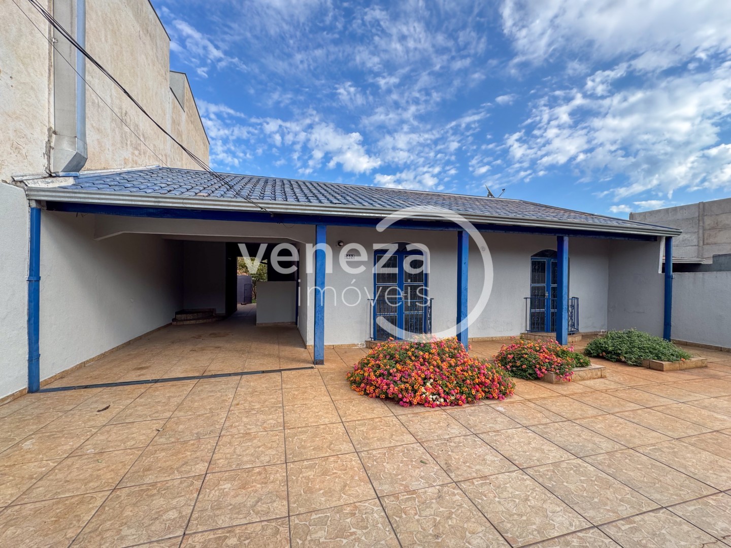 Casa Residencial para locacao no Antares em Londrina com 128m² por R$ 2.700