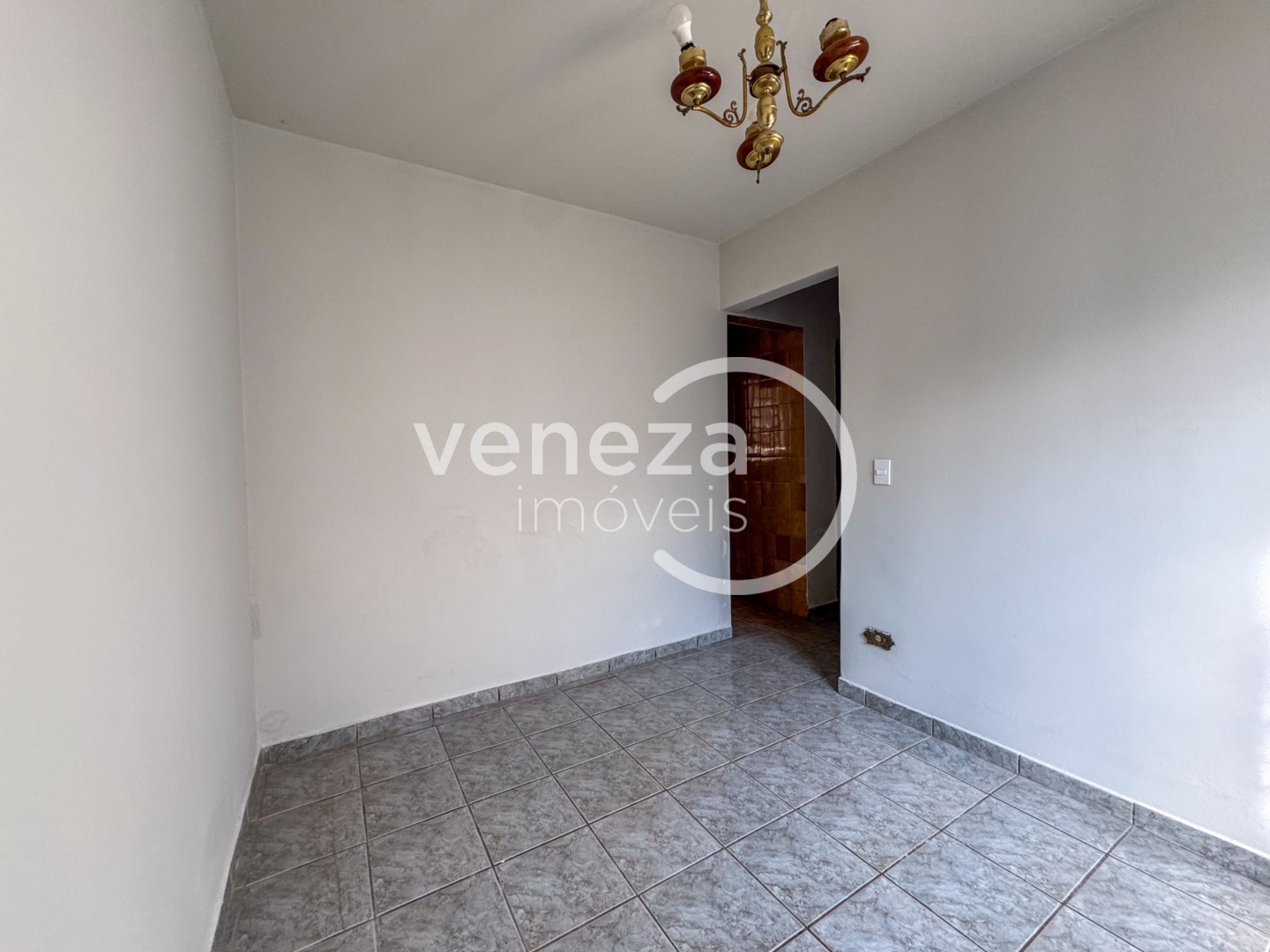 Casa para alugar em Antares, Londrina — Portal Chave Fácil