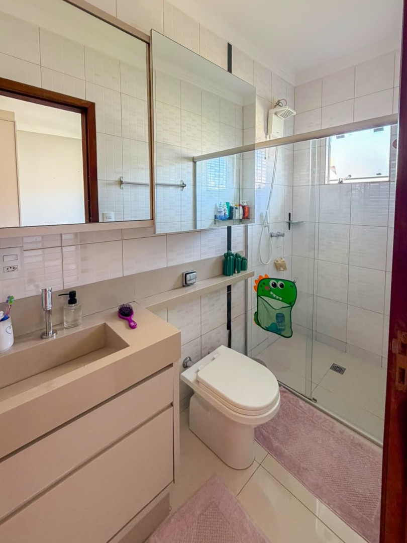 Casa Residencial para venda no bairro Jardim Pioneiros de Londrina - Foto 11