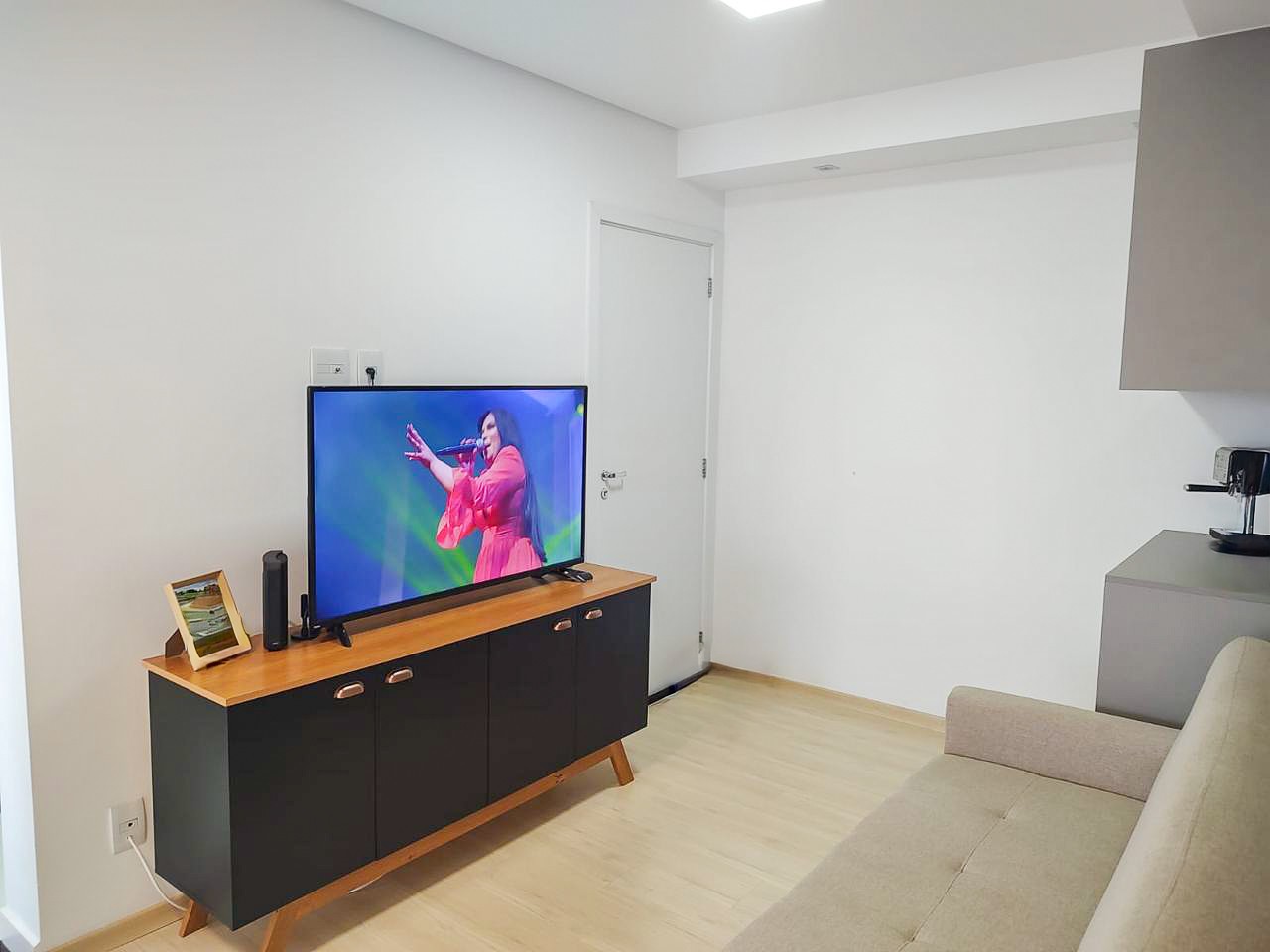 Apartamento para locacao no Parque Jamaica em Londrina com 107m² por R$ 3.200