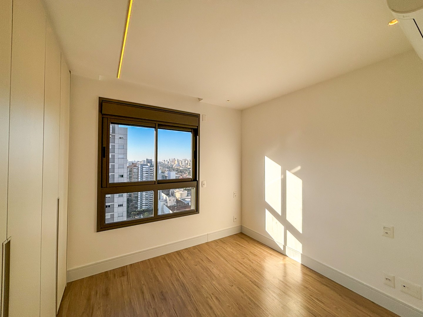 Apartamento para locação no bairro Gleba Palhano de Londrina - Foto 16