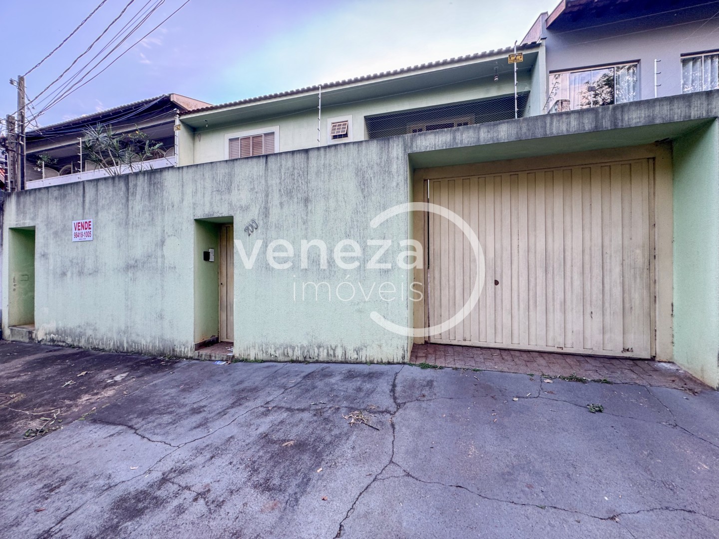 Casa Residencial para venda no Quebec em Londrina com 390m² por R$ 950.000