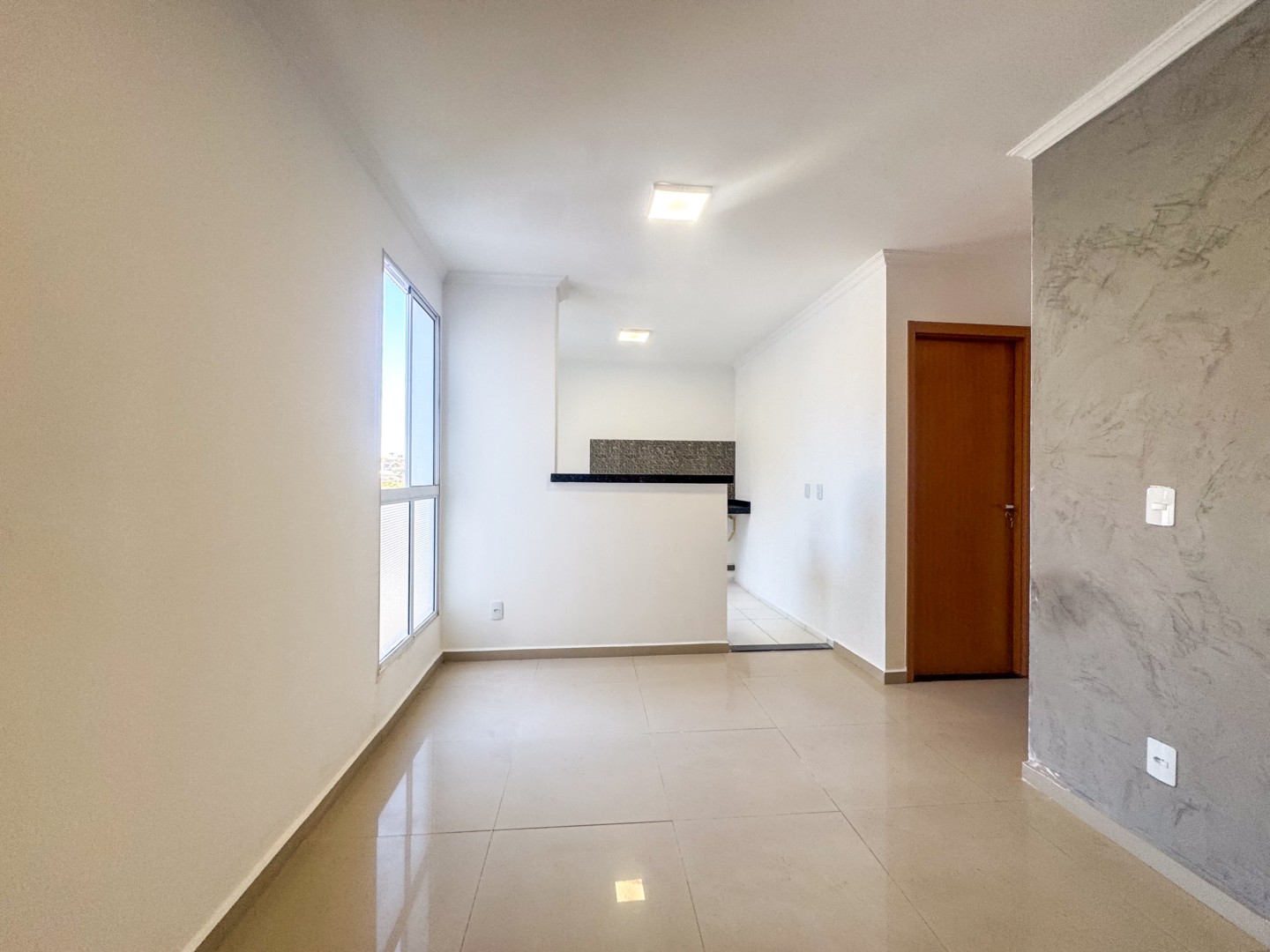 Apartamento para locação no bairro Jardim Maria Luiza de Londrina - Foto 4
