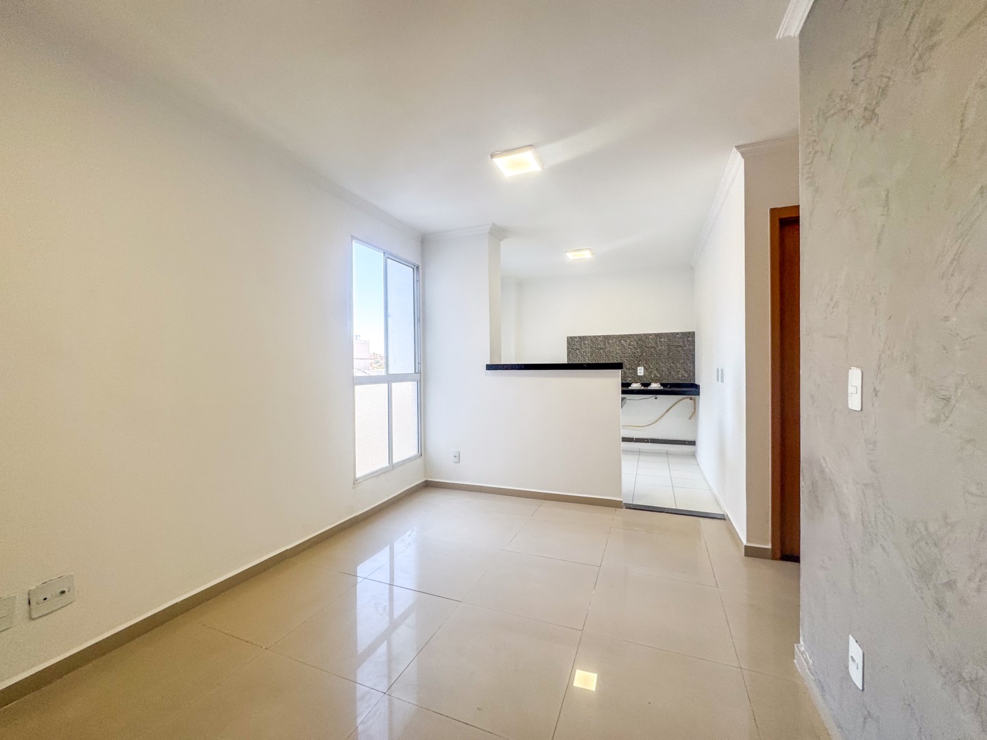 Apartamento para locação no bairro Jardim Maria Luiza de Londrina - Foto 5