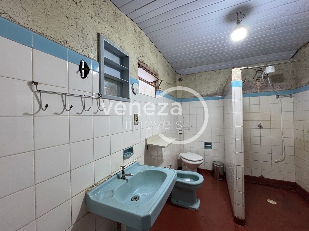 Casa Residencial para venda no bairro Jardim Palmares de Londrina - Foto 14