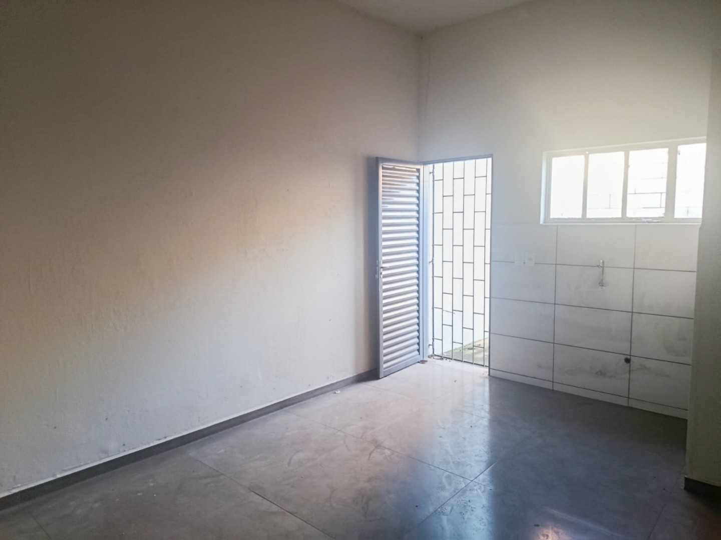 Barracão para locação no bairro Paraiso de Londrina - Foto 14