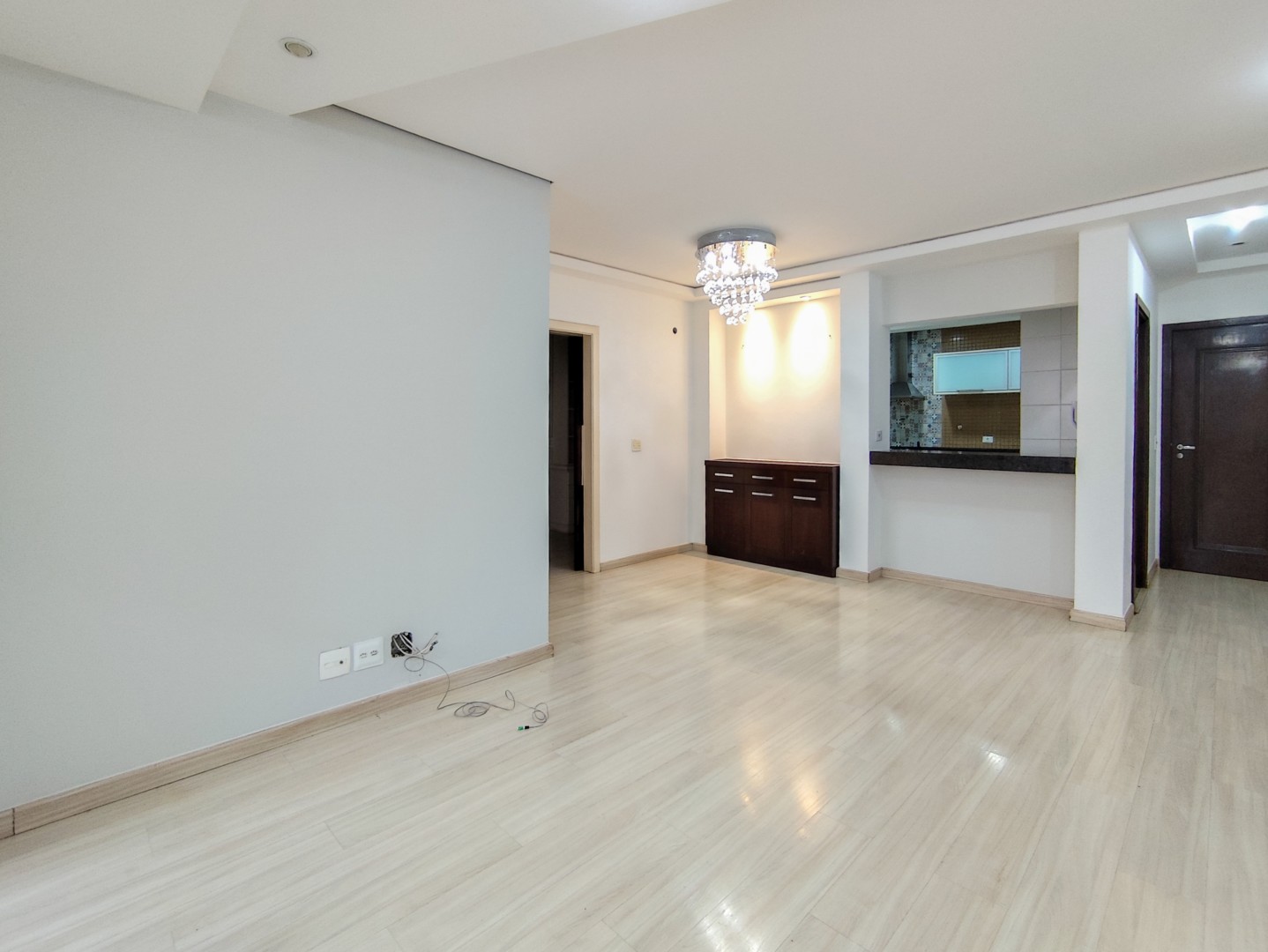 Apartamento para locacao no Gleba Palhano em Londrina com 139,65m² por R$ 3.200