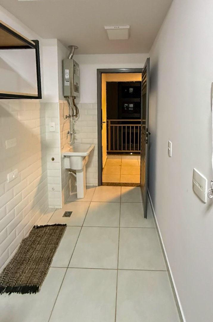 Apartamento para locação no bairro Vila Santa Terezinha de Londrina - Foto 8