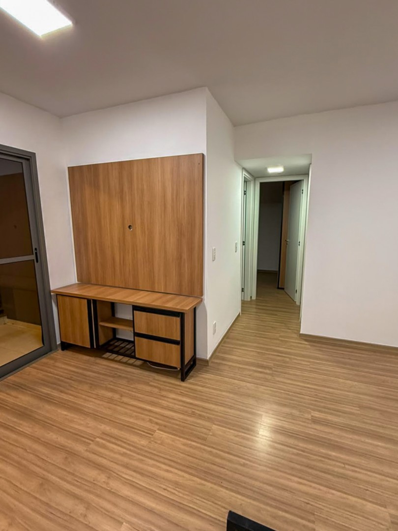 Apartamento para locacao no Vila Santa Terezinha em Londrina com 87m² por R$ 2.000