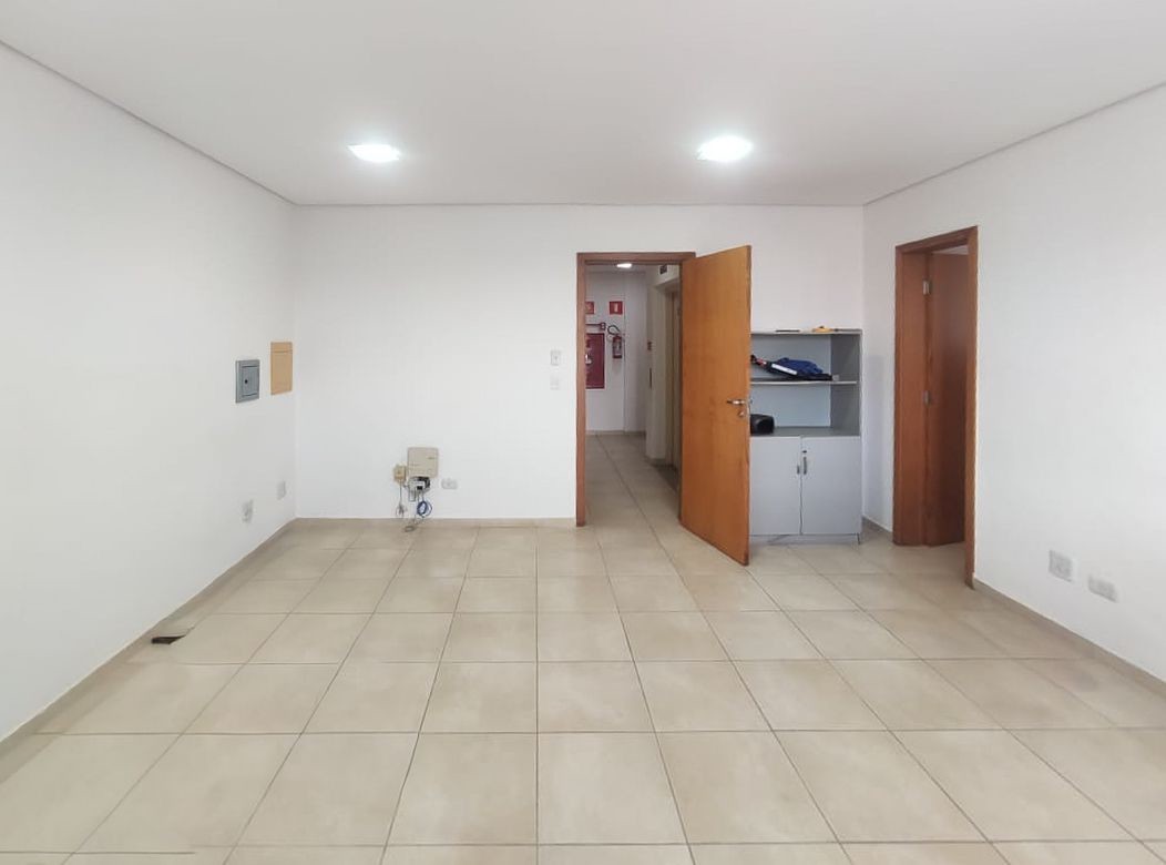 Sala para locação no bairro Centro de Londrina - Foto 4
