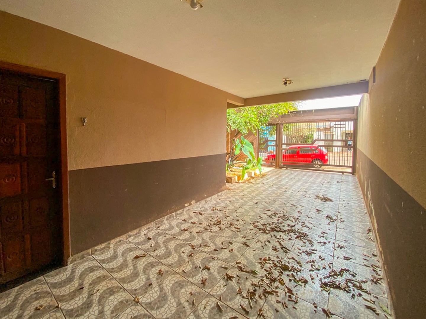 Casa Residencial para locacao no Jardim do Leste em Londrina com 131,33m² por R$ 2.700