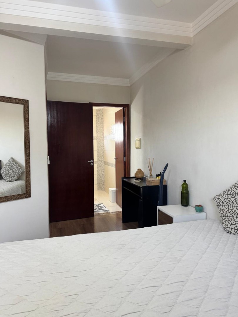 Casa Residencial para venda no bairro Jardim Taruma de Londrina - Foto 6