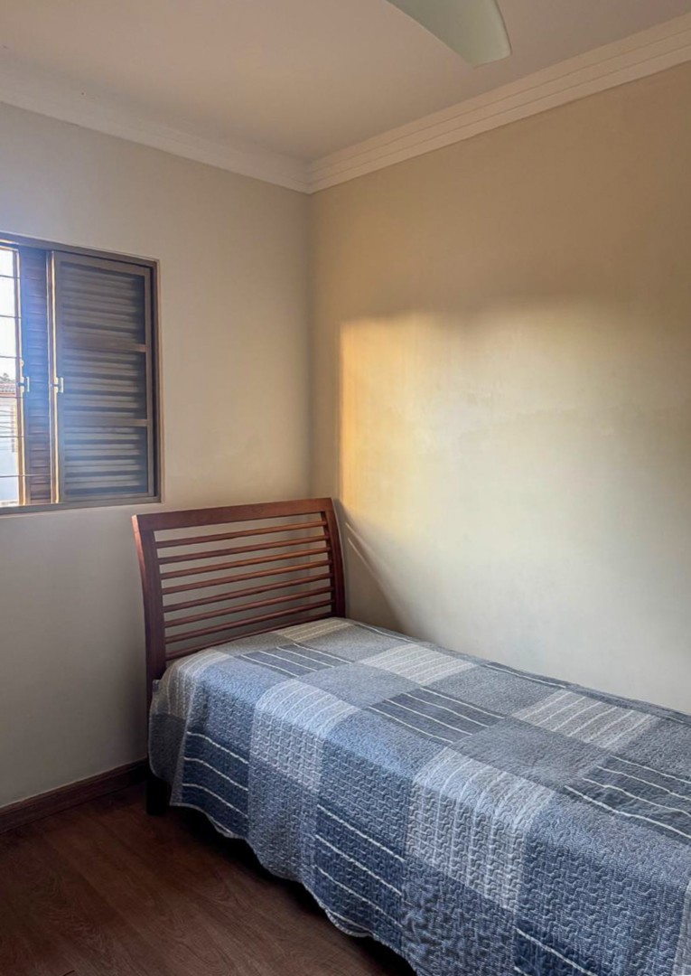 Casa Residencial para venda no bairro Jardim Taruma de Londrina - Foto 10