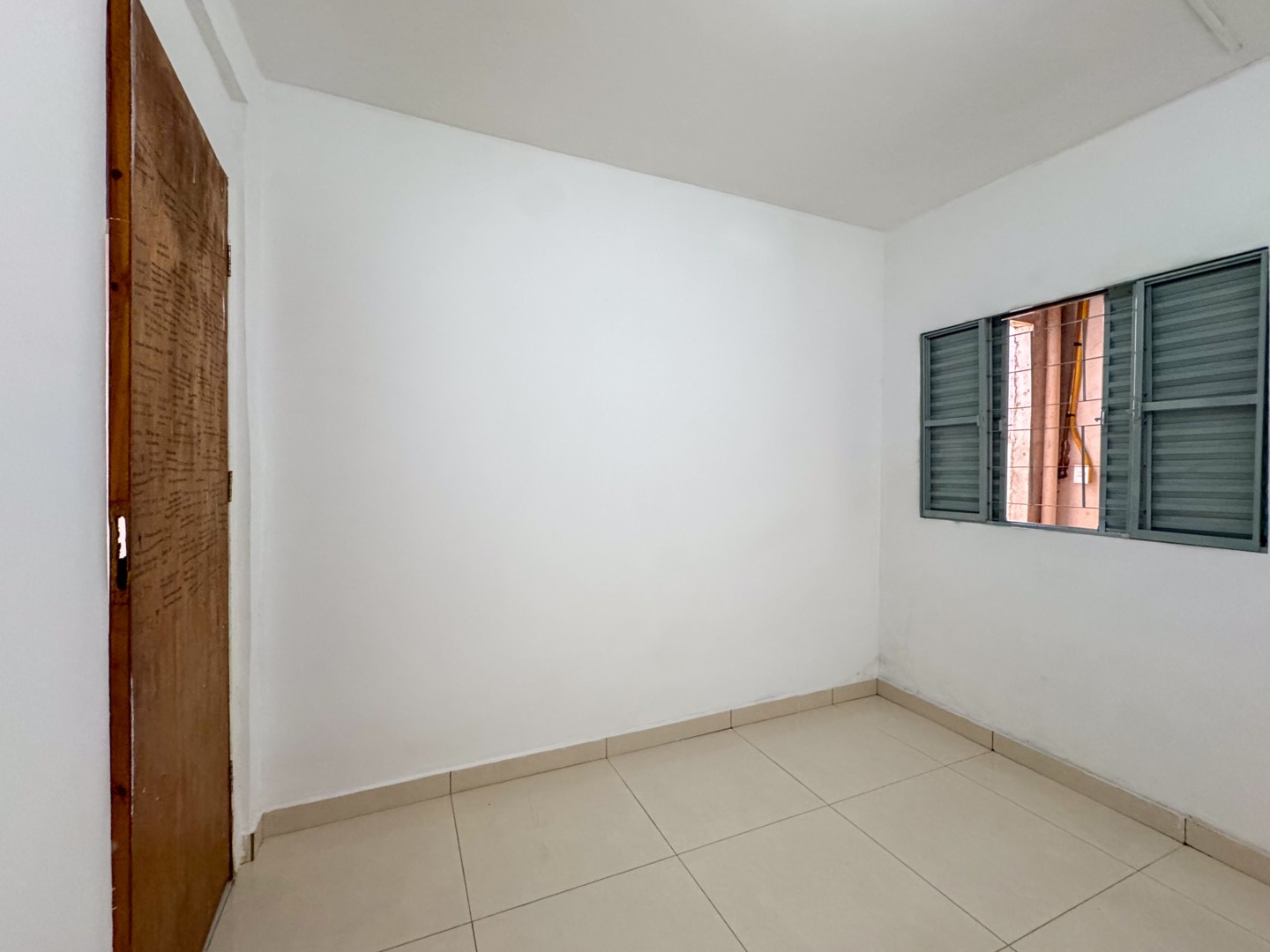 Casa Residencial para locação no bairro Laranjeiras de Londrina - Foto 11