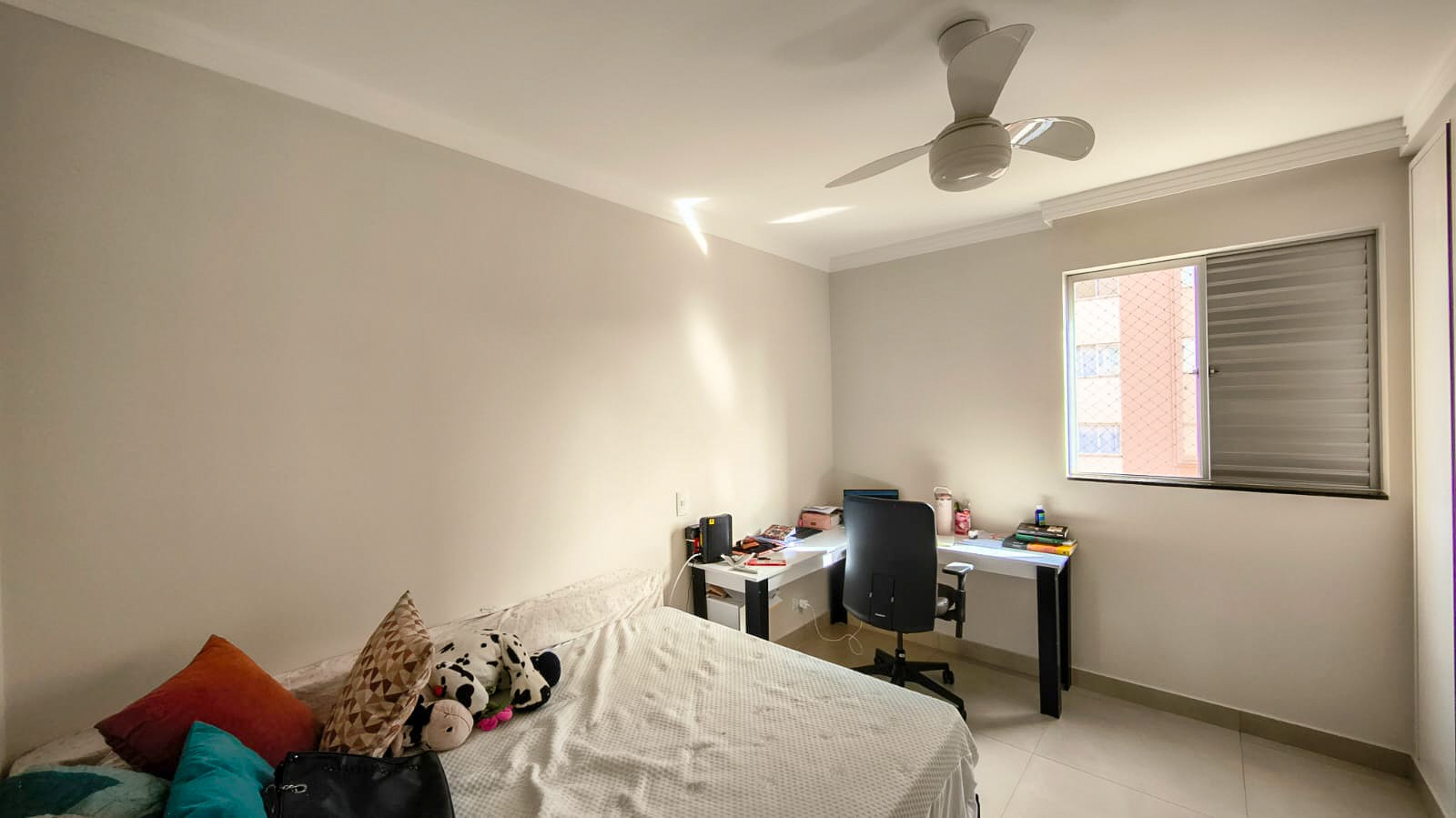 Apartamento para venda no bairro Jardim Londrilar de Londrina - Foto 9