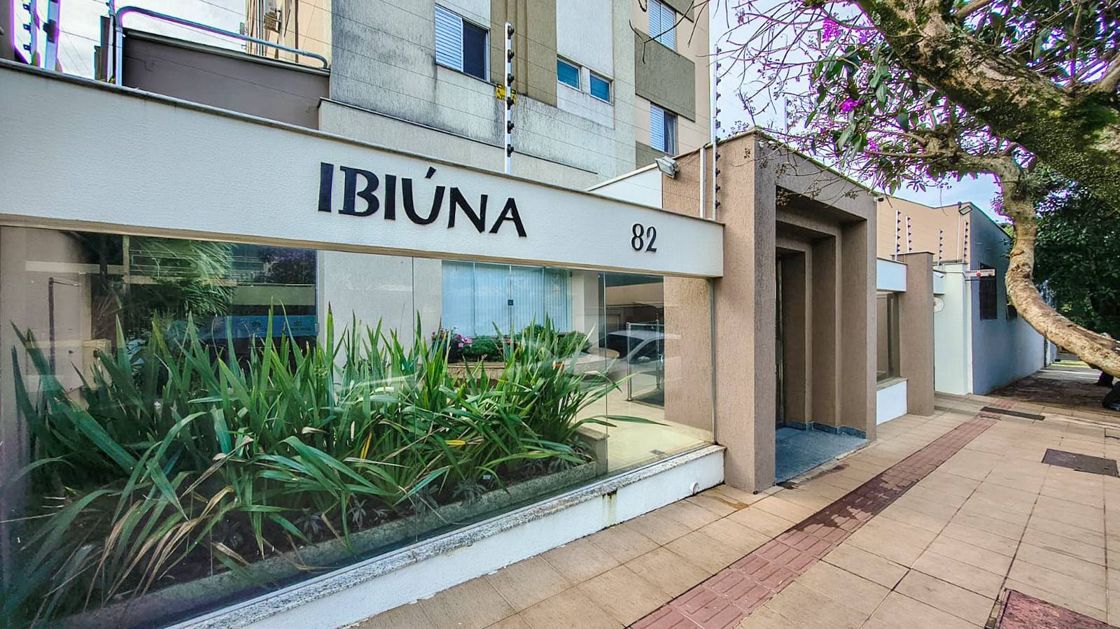 Apartamento para venda no Jardim Londrilar em Londrina com 0m² por R$ 420.000