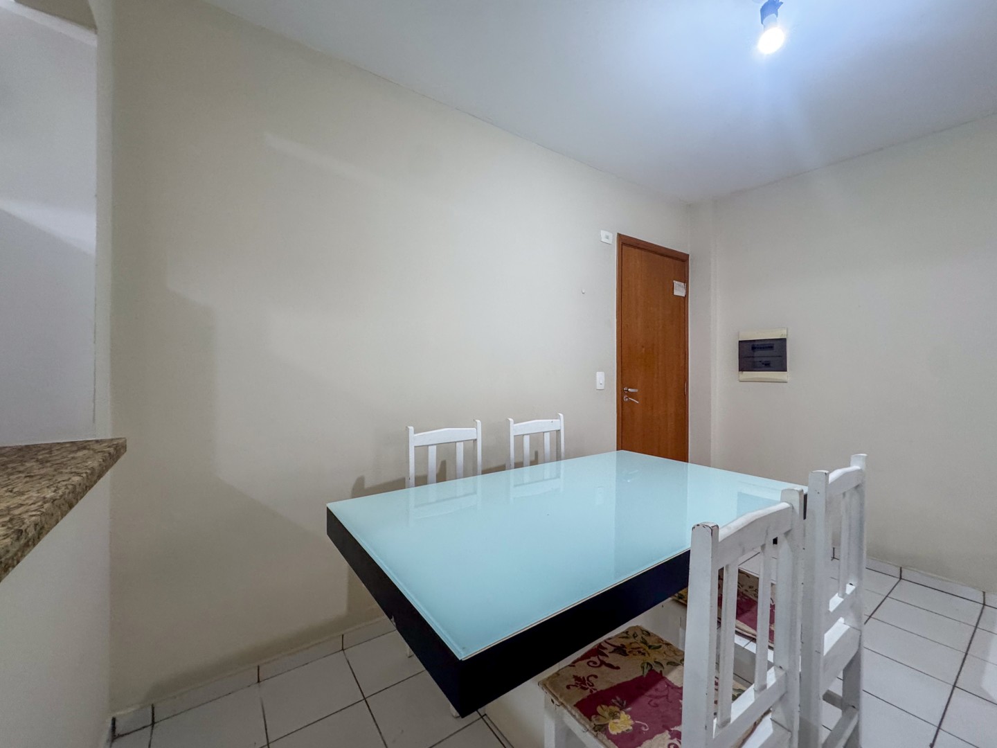 Apartamento para locação no bairro Alto da Colina de Londrina - Foto 4