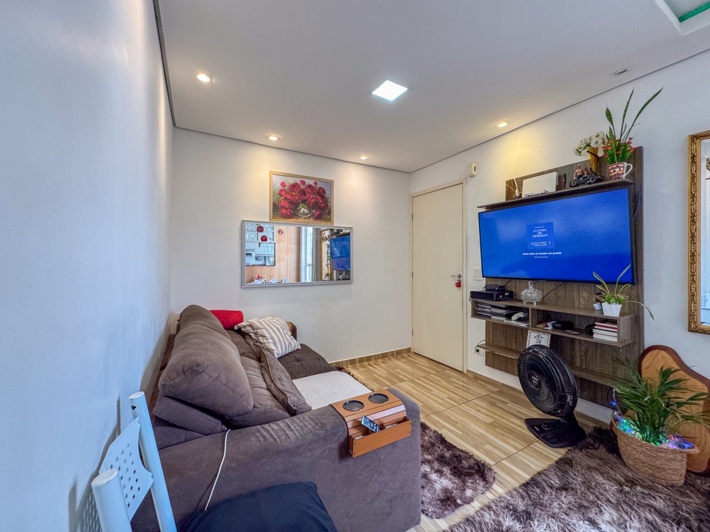Apartamento para venda no Jardim Sabara em Londrina com 60m² por R$ 275.000