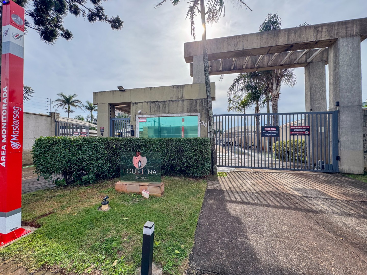 Apartamento para venda no Jardim Sabara em Londrina com 60m² por R$ 275.000