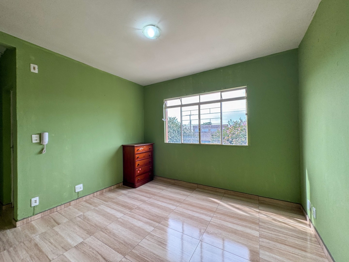 Apartamento para locacao no Tiete em Londrina com 70m² por R$ 1.000